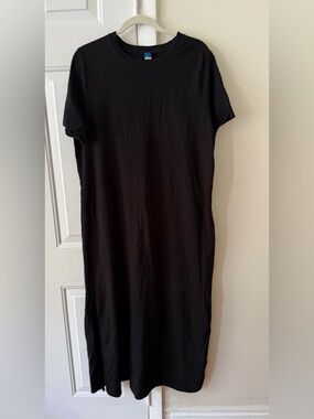 Black t shirt dress